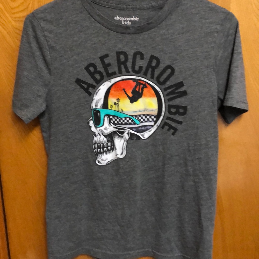 SOLD Boys Abercrombie T-shirt